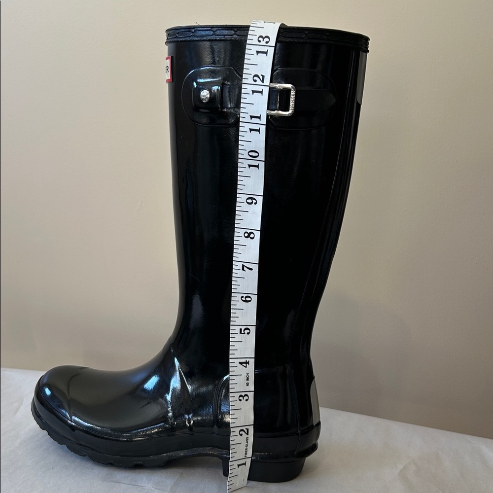 Hunter Tall Rain Boots, Glossy Black (size 5) - Picture 11 of 16